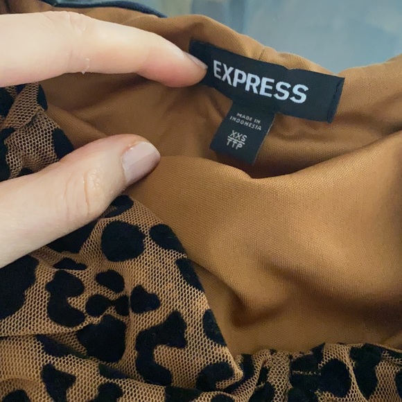 rouged leopard tight midi dress - Picture 6 of 10